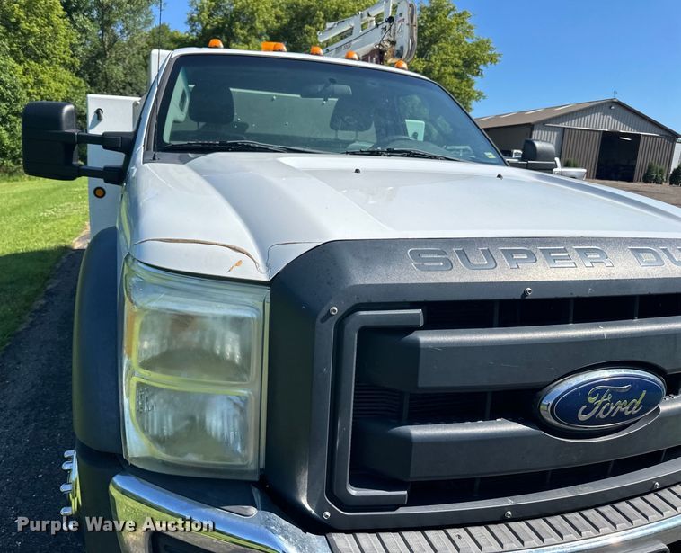 image for item LR9403 2013 Ford  F550 Super Duty XL utility / service truck