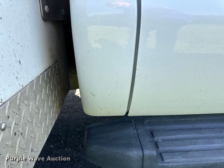 image for item LR9403 2013 Ford  F550 Super Duty XL utility / service truck