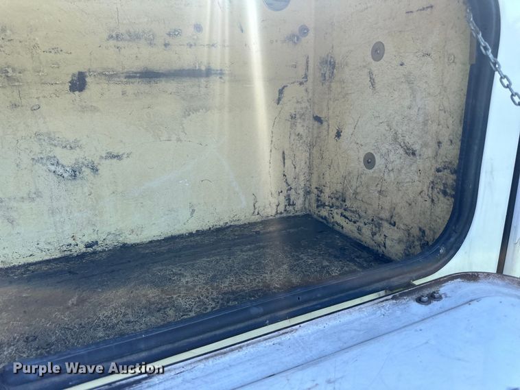 image for item LR9403 2013 Ford  F550 Super Duty XL utility / service truck