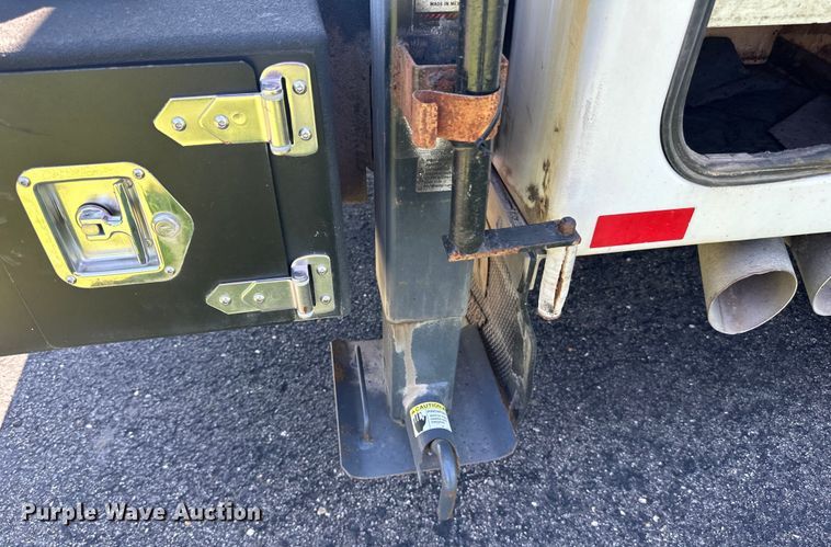 image for item LR9403 2013 Ford  F550 Super Duty XL utility / service truck