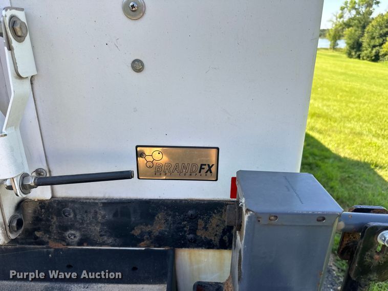 image for item LR9403 2013 Ford  F550 Super Duty XL utility / service truck