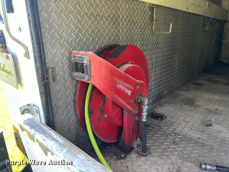 image for item LR9403 2013 Ford  F550 Super Duty XL utility / service truck