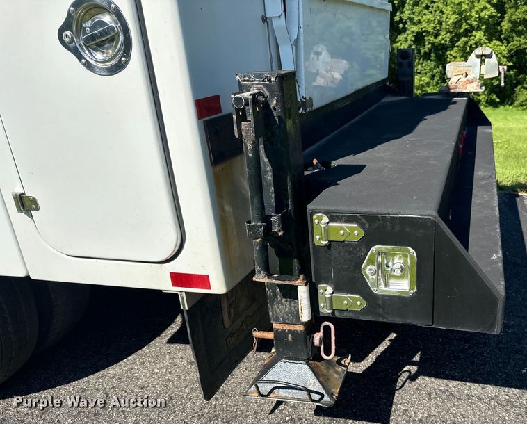 image for item LR9403 2013 Ford  F550 Super Duty XL utility / service truck