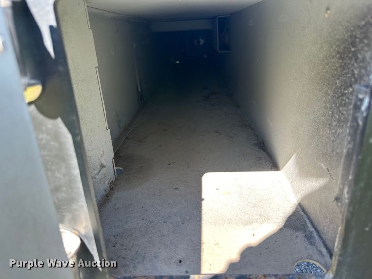 image for item LR9403 2013 Ford  F550 Super Duty XL utility / service truck