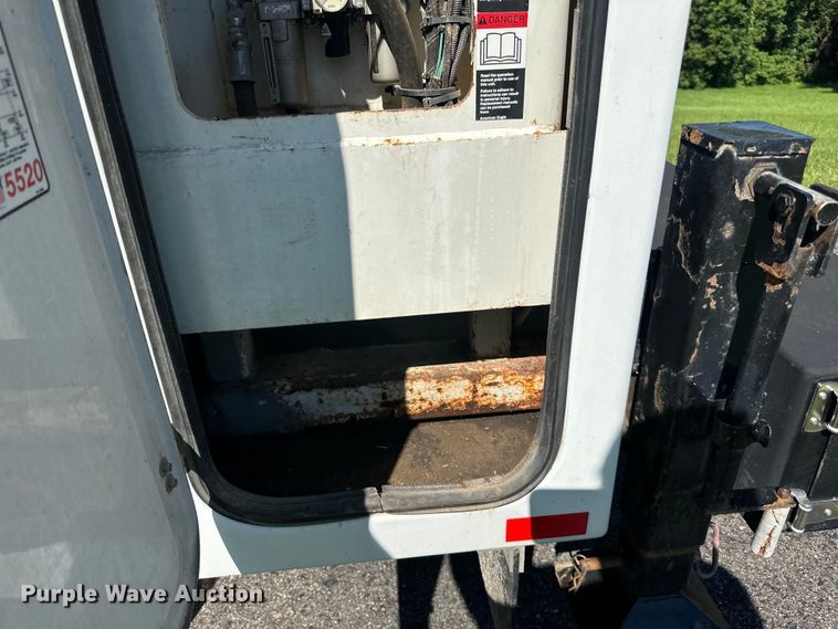 image for item LR9403 2013 Ford  F550 Super Duty XL utility / service truck