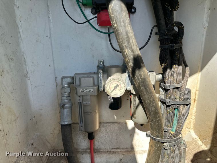 image for item LR9403 2013 Ford  F550 Super Duty XL utility / service truck