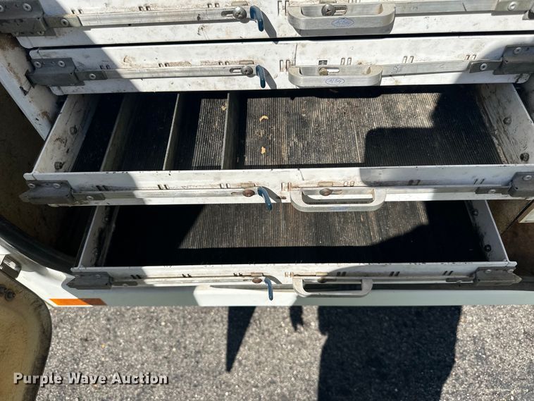 image for item LR9403 2013 Ford  F550 Super Duty XL utility / service truck