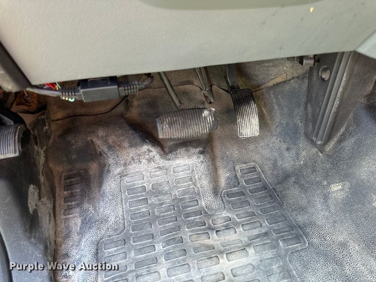 image for item LR9403 2013 Ford  F550 Super Duty XL utility / service truck