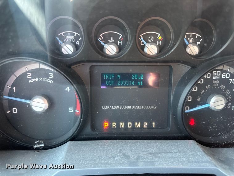 image for item LR9403 2013 Ford  F550 Super Duty XL utility / service truck