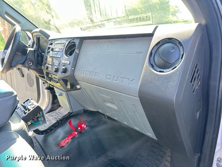 image for item LR9403 2013 Ford  F550 Super Duty XL utility / service truck