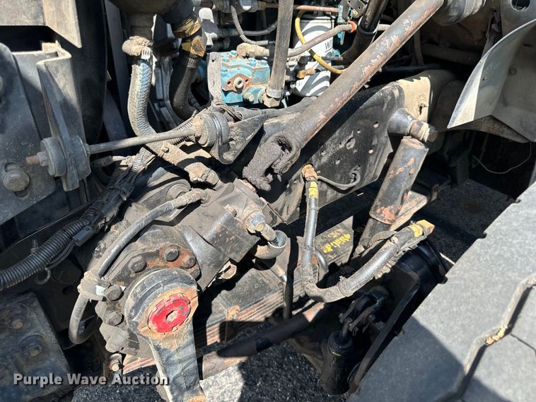 image for item LR9404 1999 International  F4900 dump truck