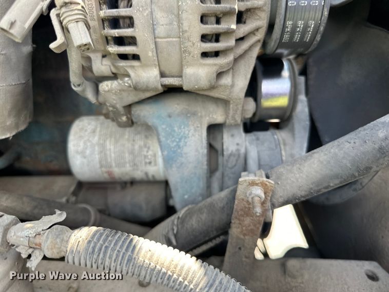 image for item LR9404 1999 International  F4900 dump truck