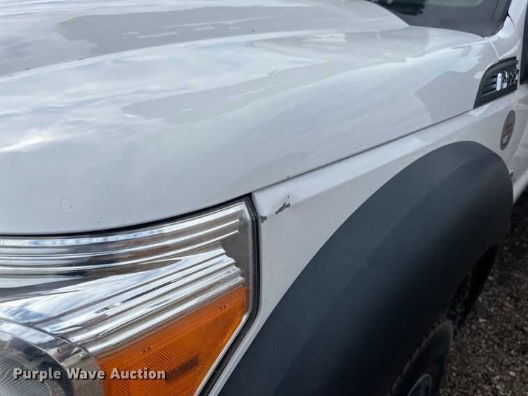 image for item LR9427 2013 Ford  F550 bucket truck