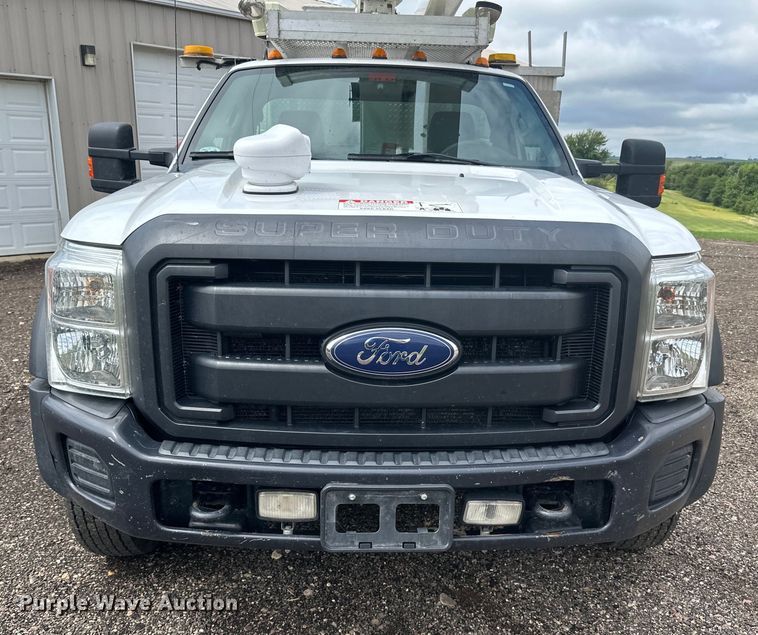 image for item LR9427 2013 Ford  F550 bucket truck