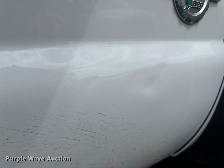 image for item LR9427 2013 Ford  F550 bucket truck