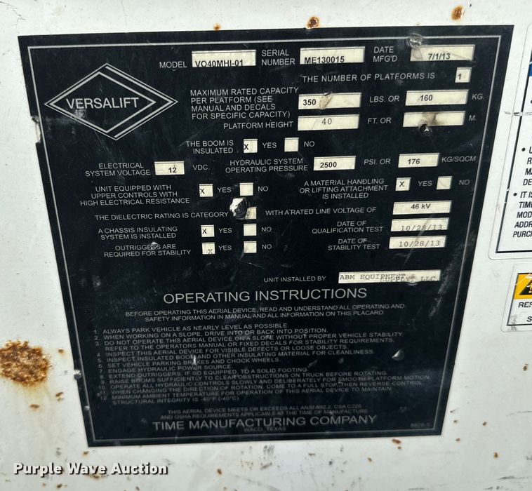 image for item LR9427 2013 Ford  F550 bucket truck