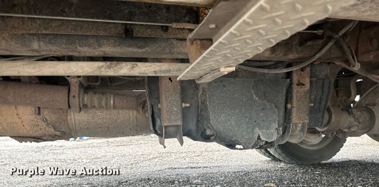 image for item LR9427 2013 Ford  F550 bucket truck