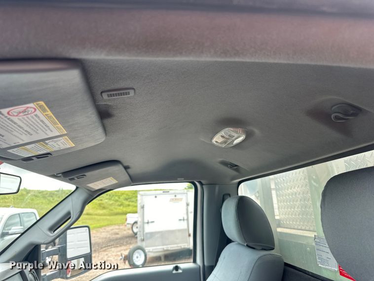 image for item LR9427 2013 Ford  F550 bucket truck