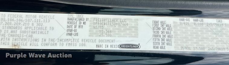 image for item LR9430 2005 Freightliner M2 flatbed truck