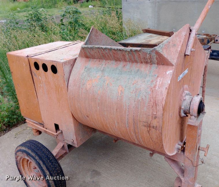 image for item LX9844 (2) concrete mixers