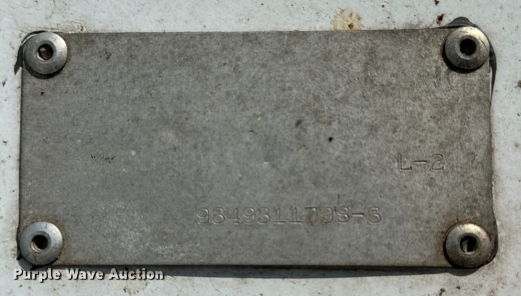 image for item MV9049 2007 GMC Sierra 3500HD utility bed pickup truck