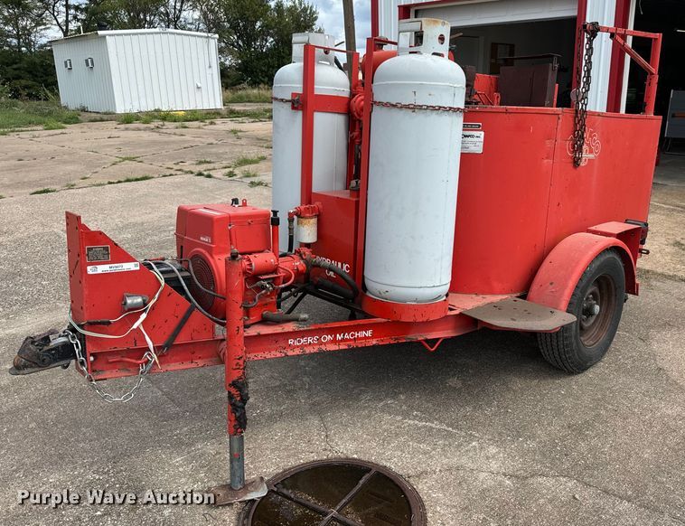 image for item MV9072 Crafco Ez-Pour pothole patcher