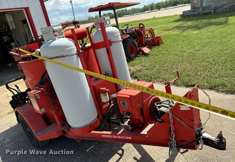 image for item MV9072 Crafco Ez-Pour pothole patcher