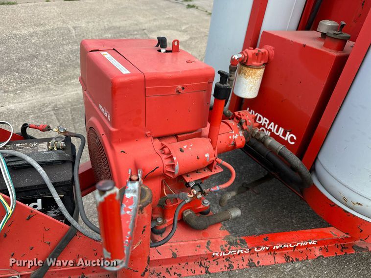 image for item MV9072 Crafco Ez-Pour pothole patcher