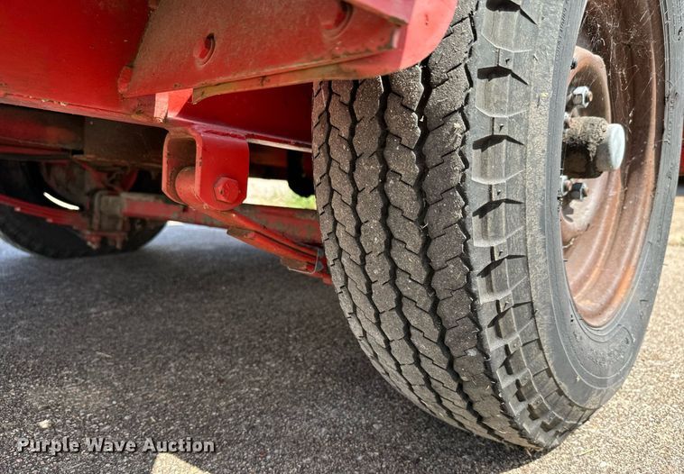 image for item MV9072 Crafco Ez-Pour pothole patcher