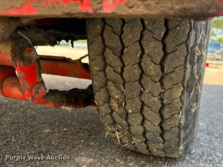 image for item MV9072 Crafco Ez-Pour pothole patcher