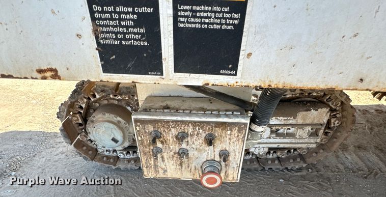 image for item NQ9722 Roadtec  RX-68B milling machine