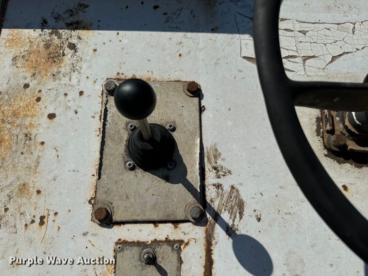 image for item NQ9722 Roadtec  RX-68B milling machine