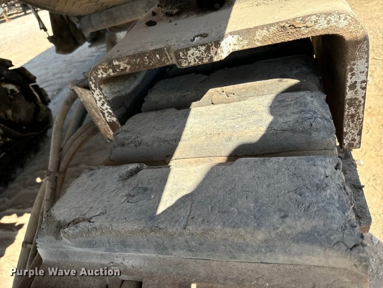 image for item NQ9722 Roadtec  RX-68B milling machine