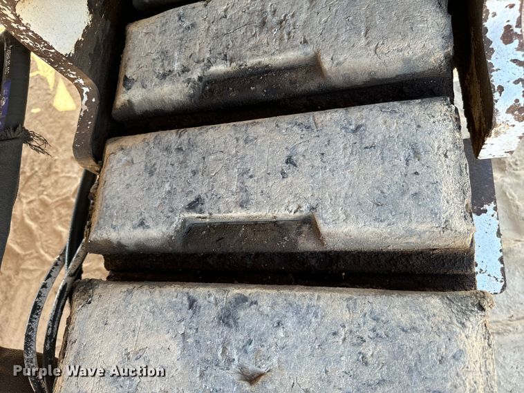 image for item NQ9722 Roadtec  RX-68B milling machine