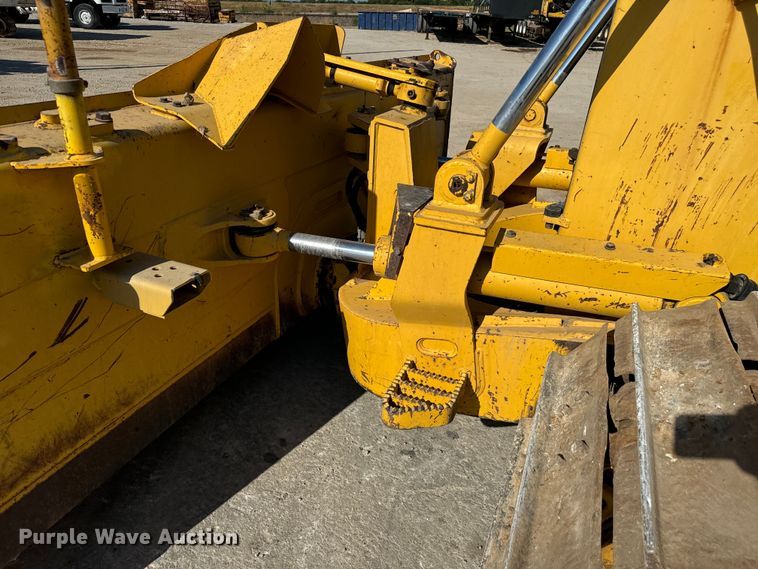 image for item NQ9724 2016 Komatsu D65PX-18 dozer