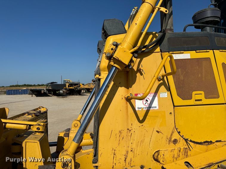 image for item NQ9724 2016 Komatsu D65PX-18 dozer