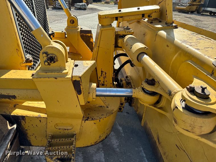 image for item NQ9724 2016 Komatsu D65PX-18 dozer