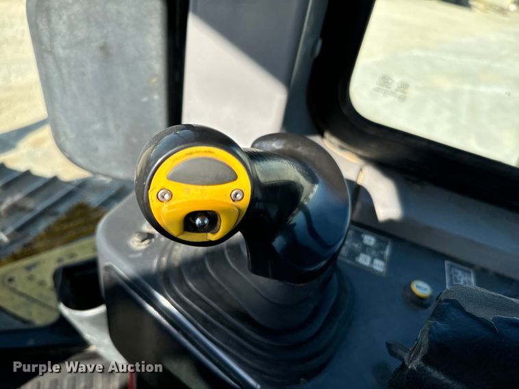 image for item NQ9724 2016 Komatsu D65PX-18 dozer