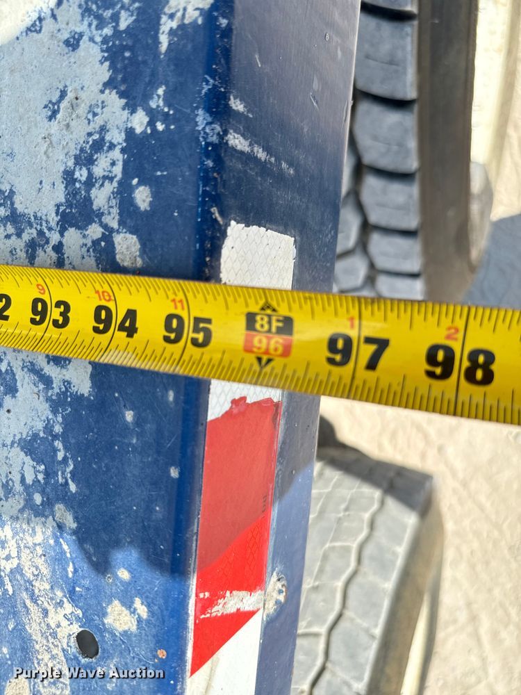 image for item NQ9752 1997 Mack DM690S ready mix truck