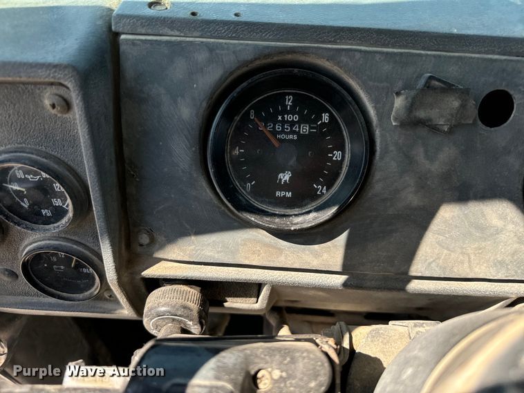 image for item NQ9752 1997 Mack DM690S ready mix truck