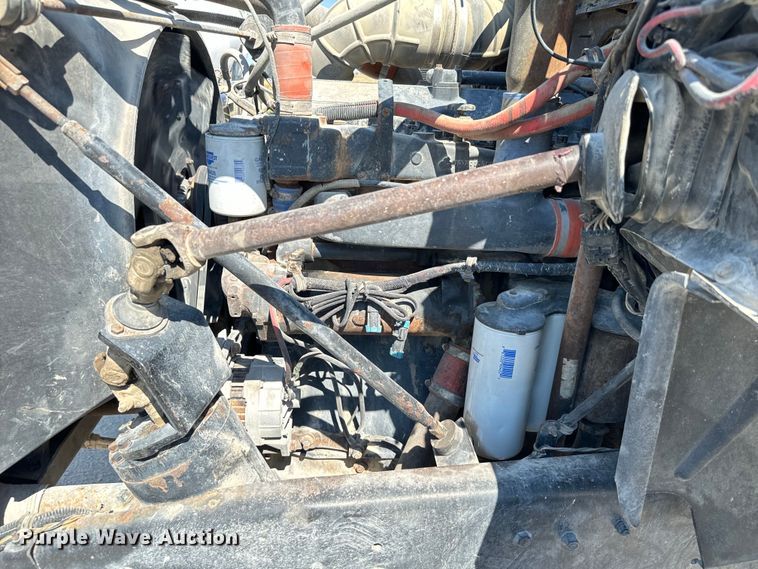 image for item NQ9752 1997 Mack DM690S ready mix truck