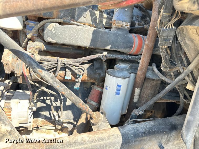 image for item NQ9752 1997 Mack DM690S ready mix truck