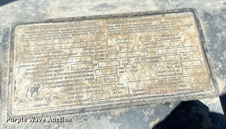 image for item NQ9752 1997 Mack DM690S ready mix truck