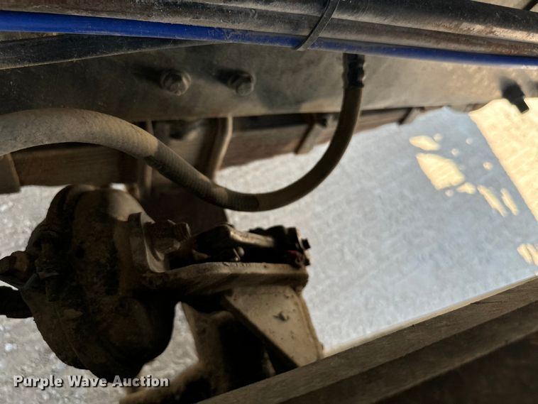 image for item NQ9752 1997 Mack DM690S ready mix truck