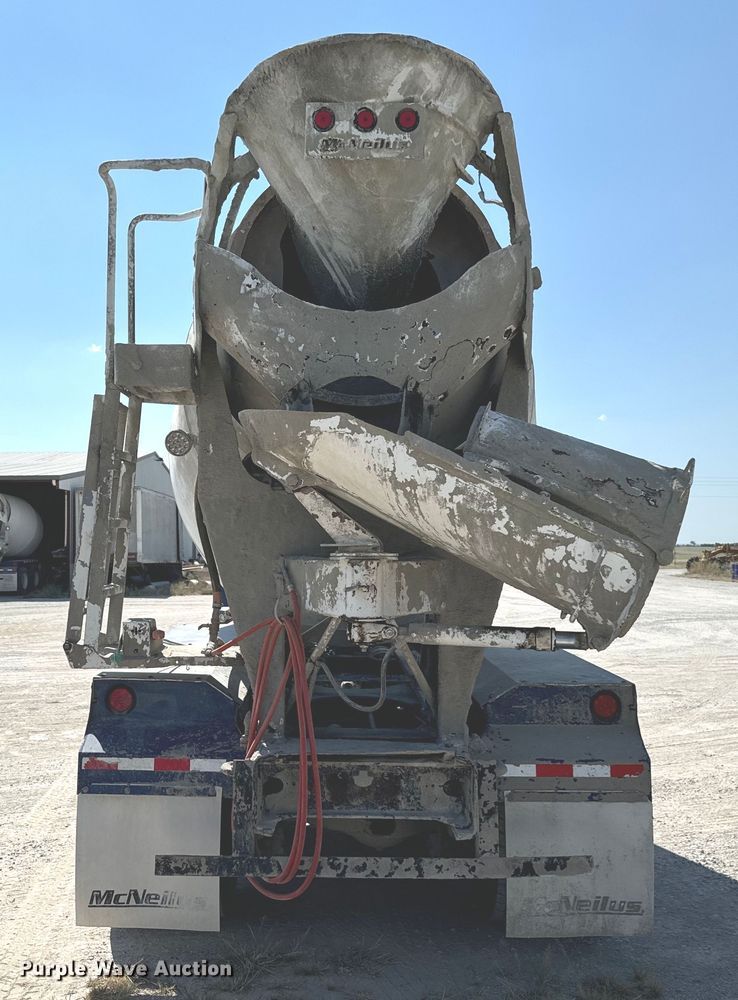 image for item NQ9753 1998 Mack M690S ready mix truck