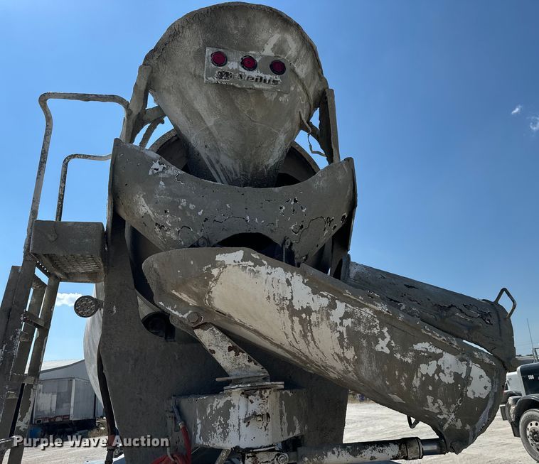 image for item NQ9753 1998 Mack M690S ready mix truck