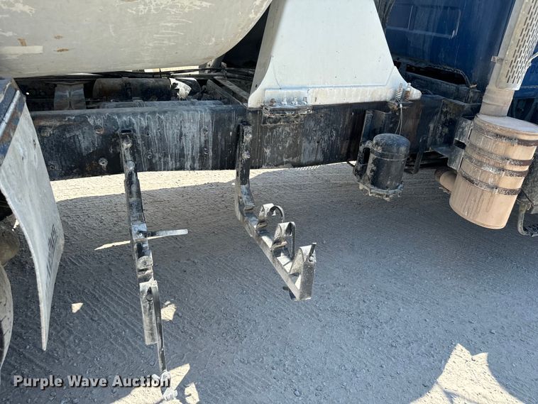 image for item NQ9753 1998 Mack M690S ready mix truck