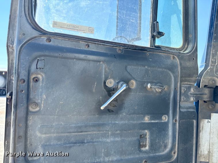 image for item NQ9753 1998 Mack M690S ready mix truck