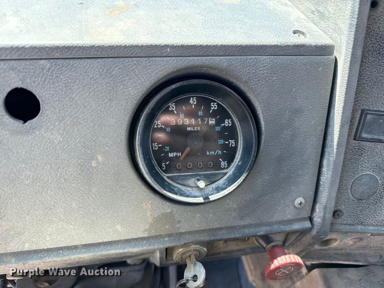 image for item NQ9753 1998 Mack M690S ready mix truck