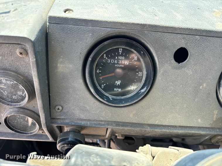 image for item NQ9753 1998 Mack M690S ready mix truck